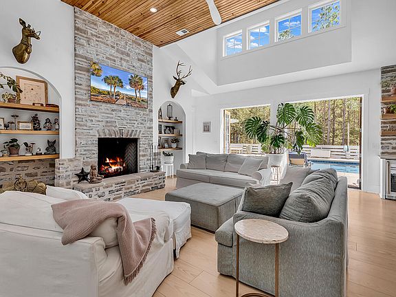 3rd image of 1282 Kings River Rd