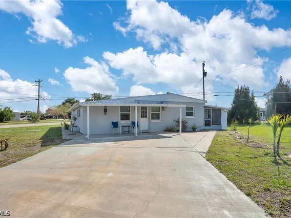 1102 Kanza Ct, Lehigh Acres, FL 33936