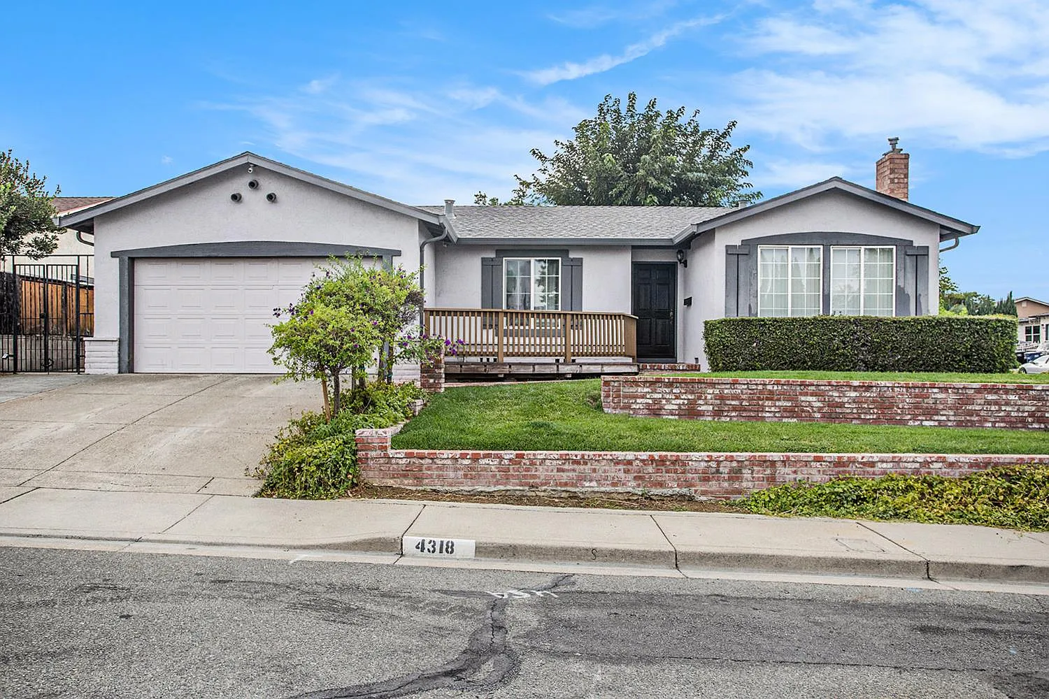 4318 Palo Verde Dr photo 1