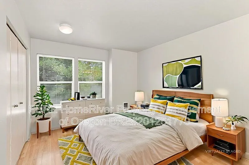 2 bed, 1.5 bath, 1000 sqft, $1,595 — Photo 3
