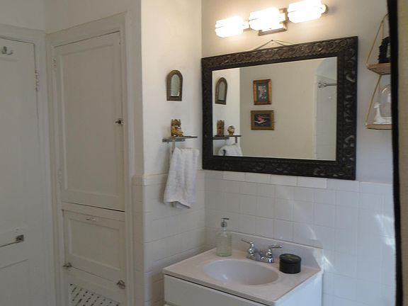 5th image of 6223 Belmont Ave