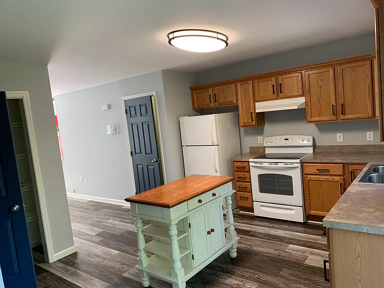94 Hill Rd — Photo 3