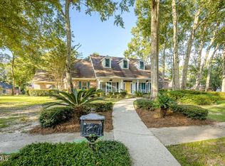 3604 Point Clear Dr, Ocean Springs, MS 39564