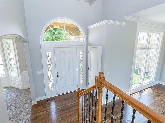 3rd image of 6660 NW Hickory Dr