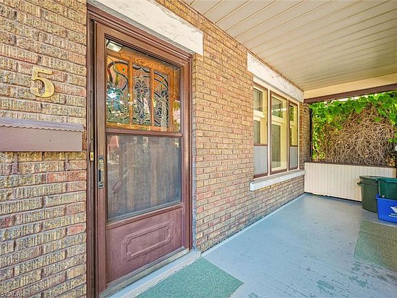 5th image of 5 Dekay St