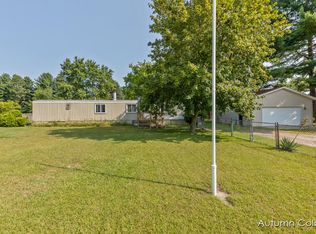 12355 Forteen Mile Rd NE, Greenville, MI