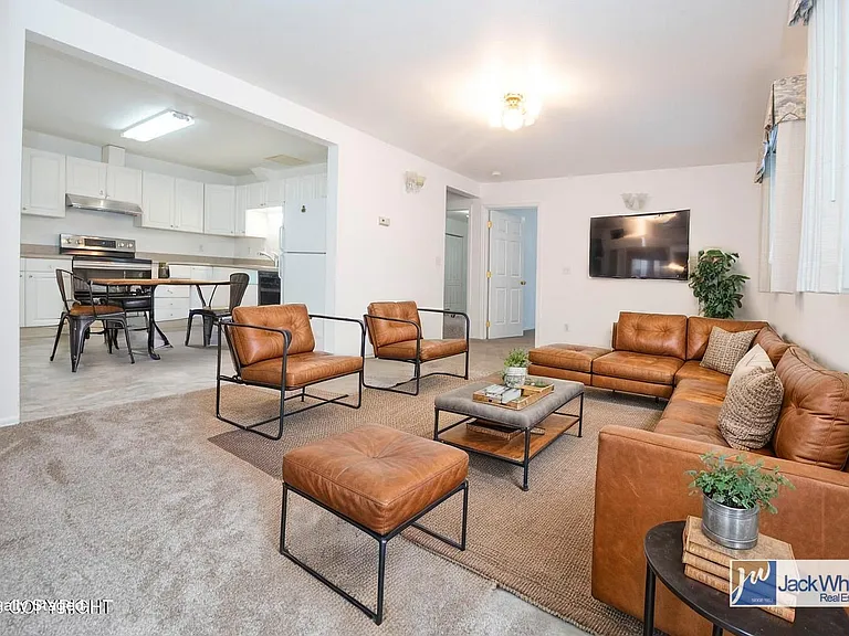 3105 Willow St #2 — Photo 7