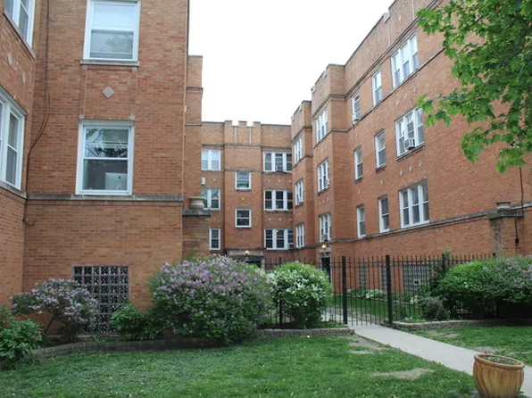 4421 N Whipple St APT 1A, Chicago, IL 60625
