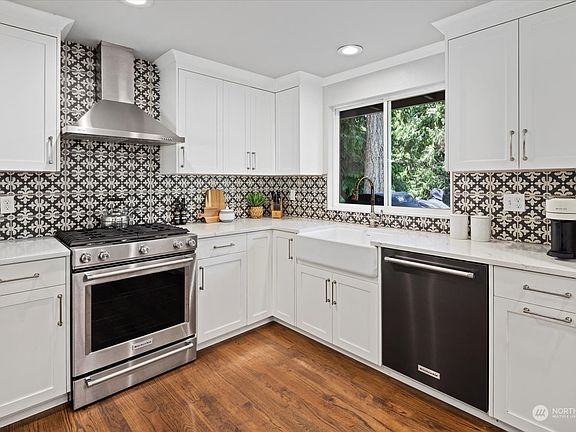 5th image of 18232 NE 176th Street