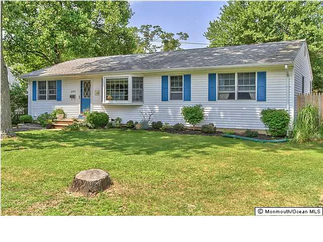 2609 Beech St photo 1