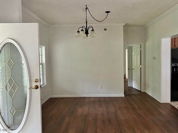4th image of 5019 Dorsey Rd