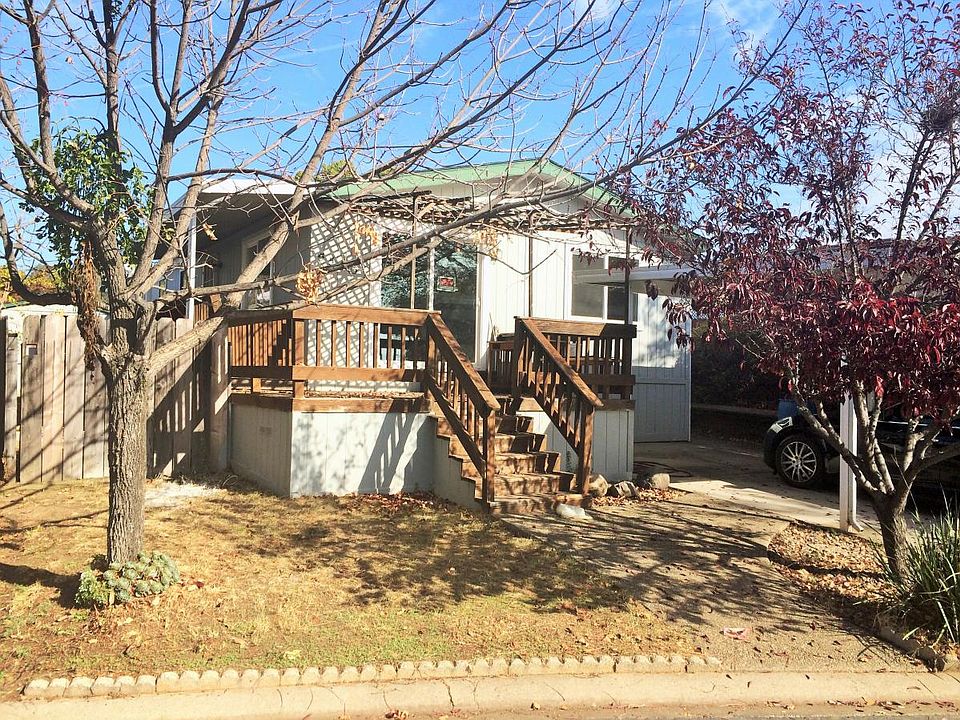 1st image of 5595 Club House Dr