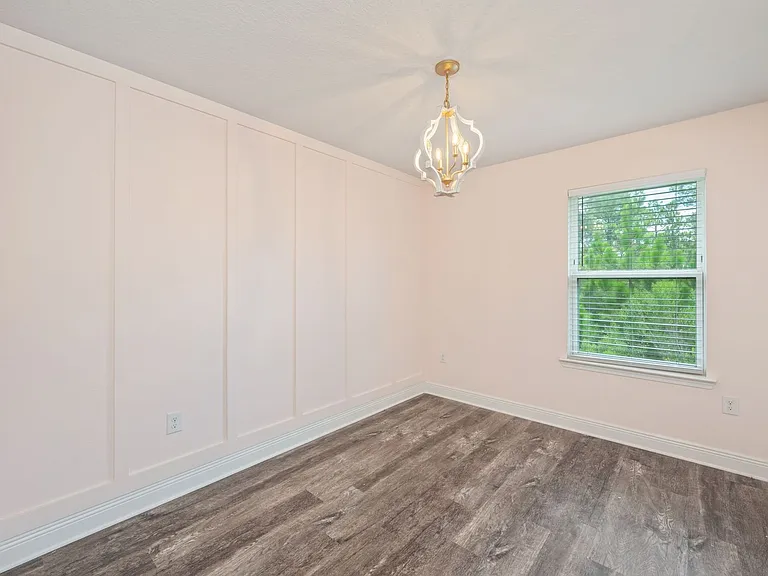 146 Crossing Lane F Santa — Photo 22