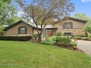 2625 N Forrest Ln, Arlington Heights, IL