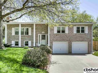 1335 S 165th St, Omaha, NE 68130