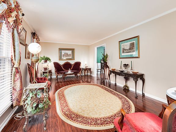 3rd image of 728 Harpeth Bend Dr