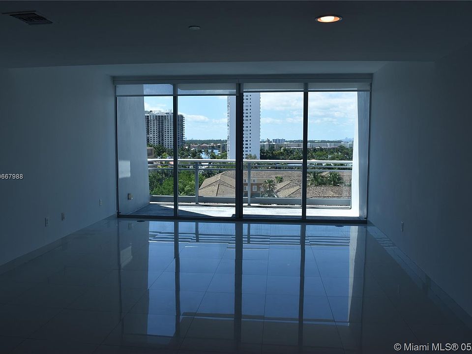 1st image of 2950 NE 188th St APT 507