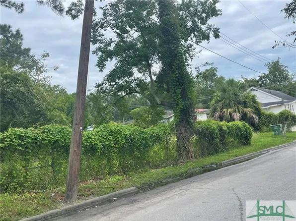 715 Magazine Avenue, Savannah, GA 31415