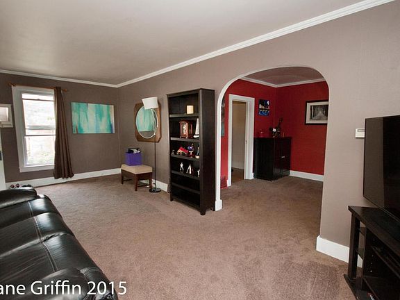 4th image of 1534 Rossman Ave SE