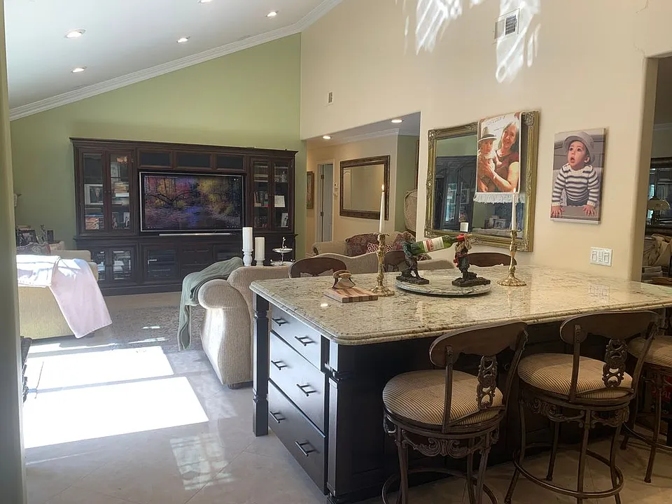 24151 El Tiradore Cir