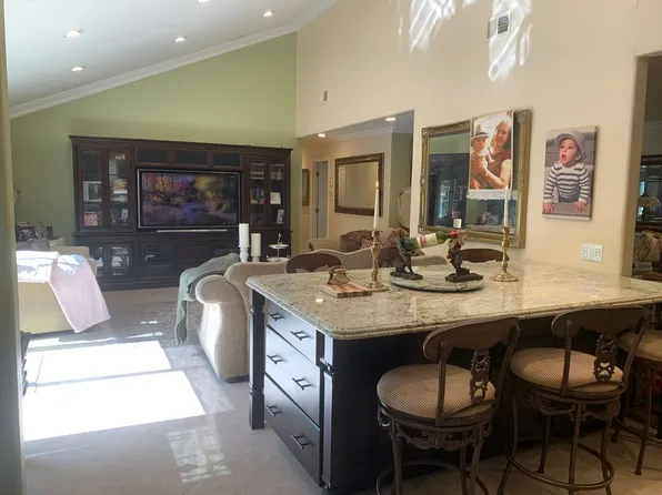 24151 El Tiradore Cir, Mission Viejo, CA 92691