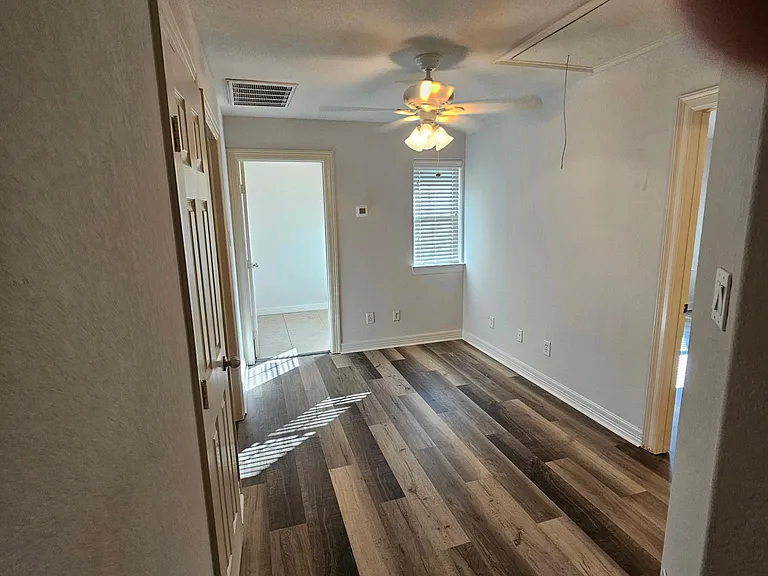 547 Birdsong Dr — Photo 16