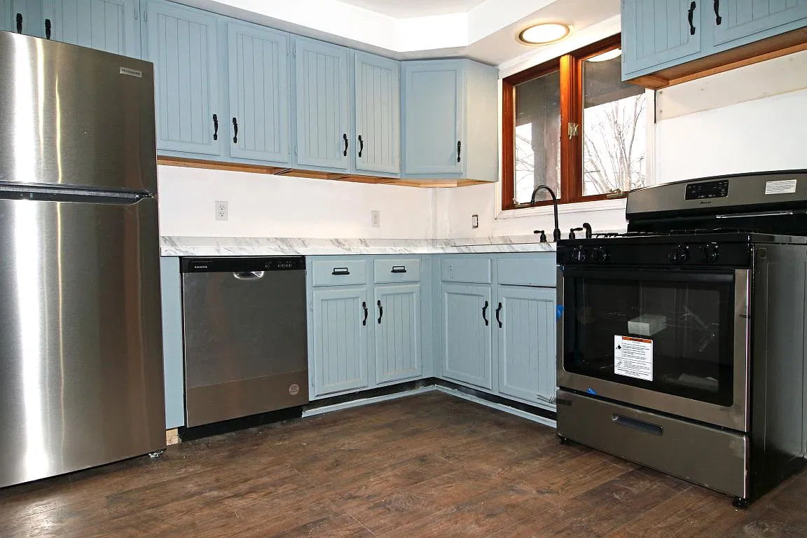 2 bed, 1400 sqft, $1,525 — Photo 2