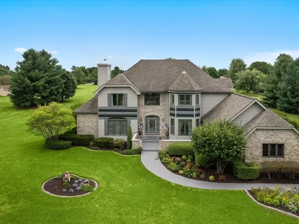 37W681 Cigrand Ct, Batavia, IL 60510