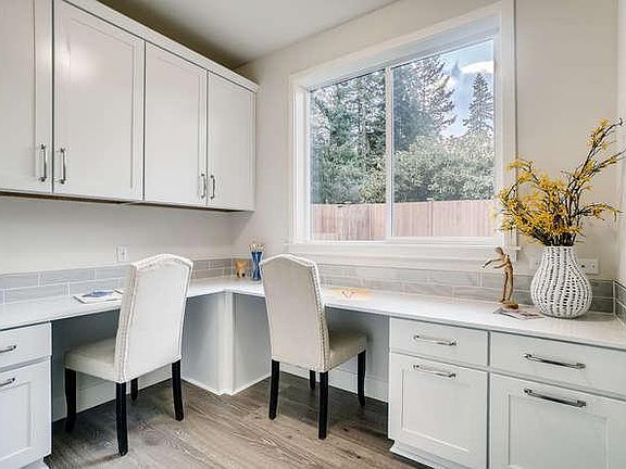 5th image of 20311 8th Ave NW
