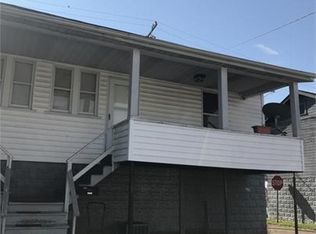 122B 6th Ave SW, South Charleston, WV 25303