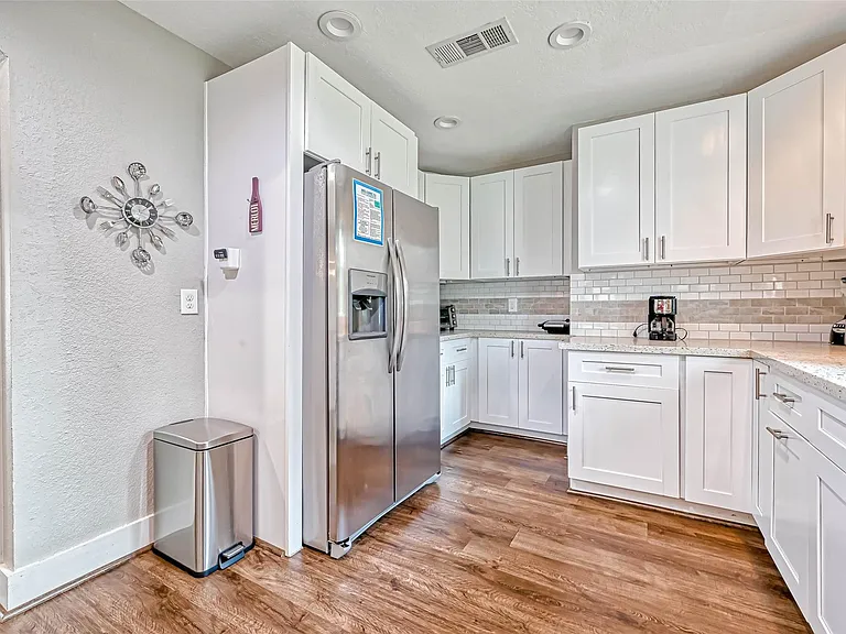 10601 Willowgrove Dr — Photo 12