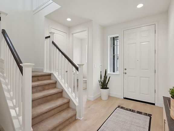 8-print-Mindy Way-2804-005 virtually staged