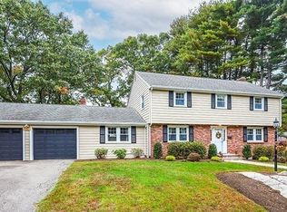 77 Croydon Rd, Norwood, MA 02062