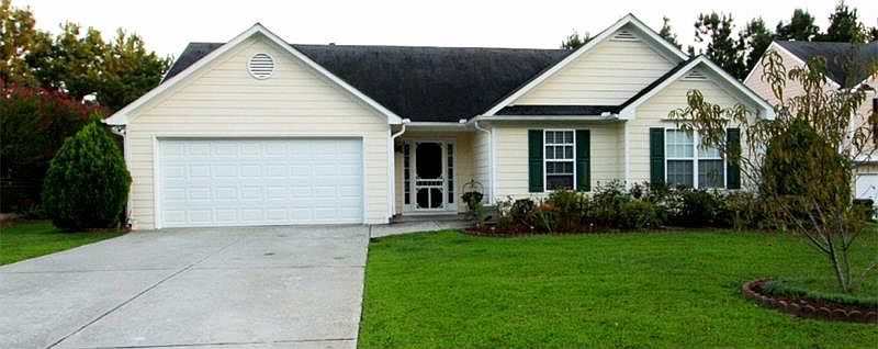 1st image of 390 Lynn Katie Ct