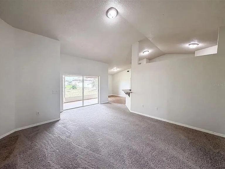 1037 Highland Crest Cir — Photo 6