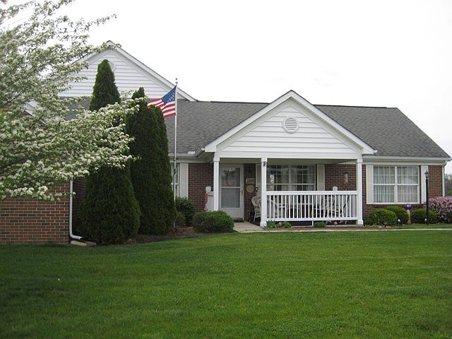 2nd image of 1229 Old Pond Dr