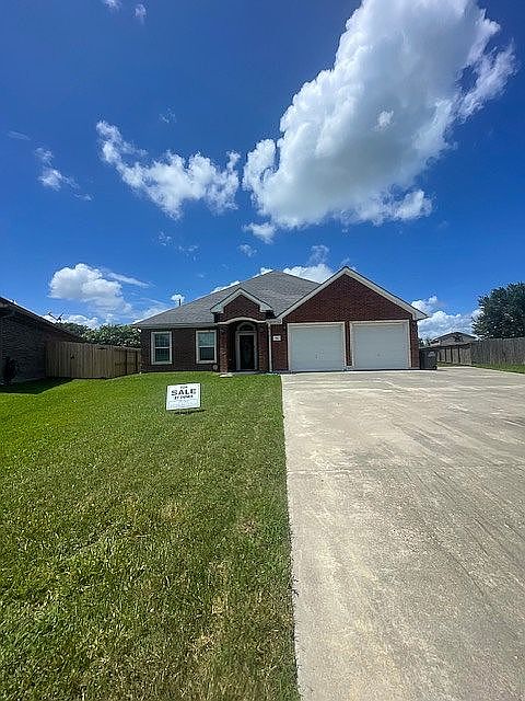 1st image of 511 Mason Cir