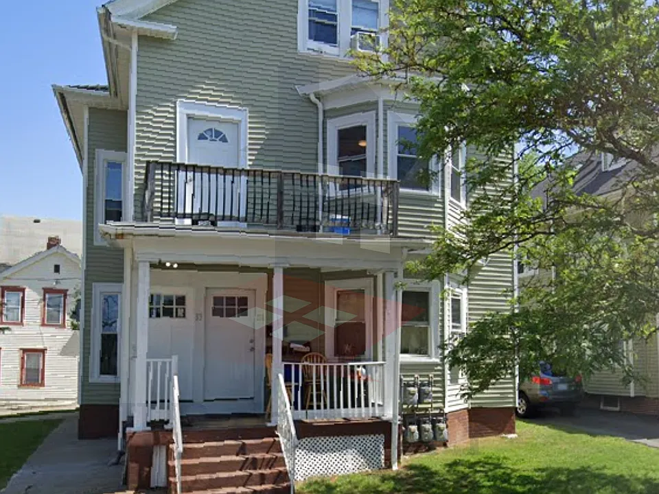 31 Hawthorne St #2