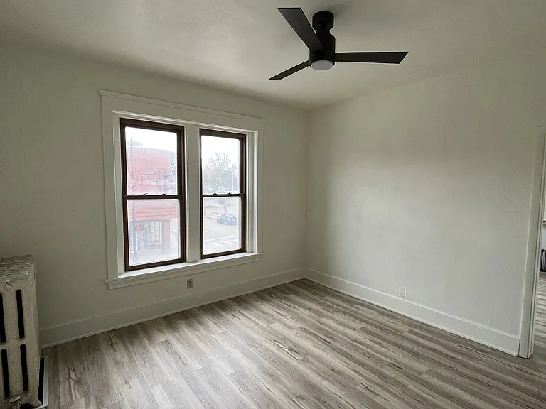 3220 Washington Ave — Photo 5