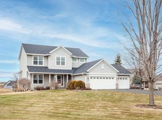 682 Lynn Ct, Delano, MN 55328