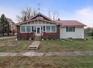 112 E Jefferson St, Dana, IL 61321