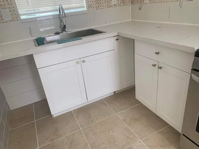 950 E G St #B — Photo 8
