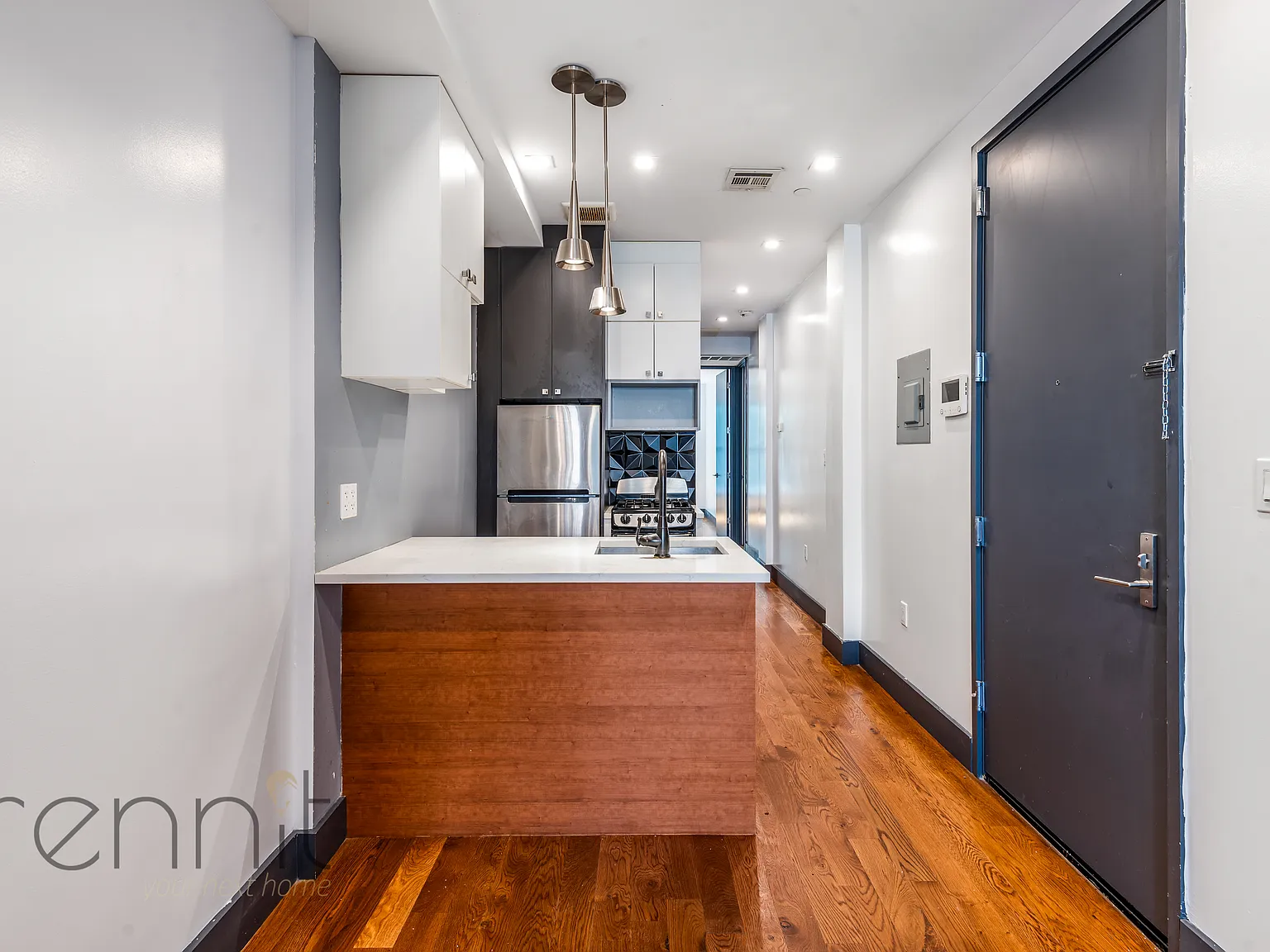 174 Knickerbocker Avenue — Photo 3