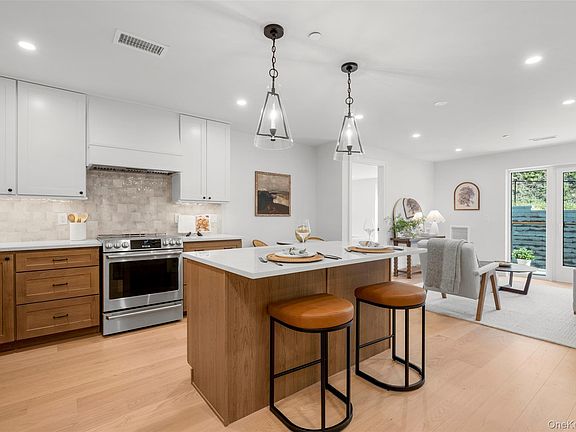 5th image of 25 S Riverside Avenue #305