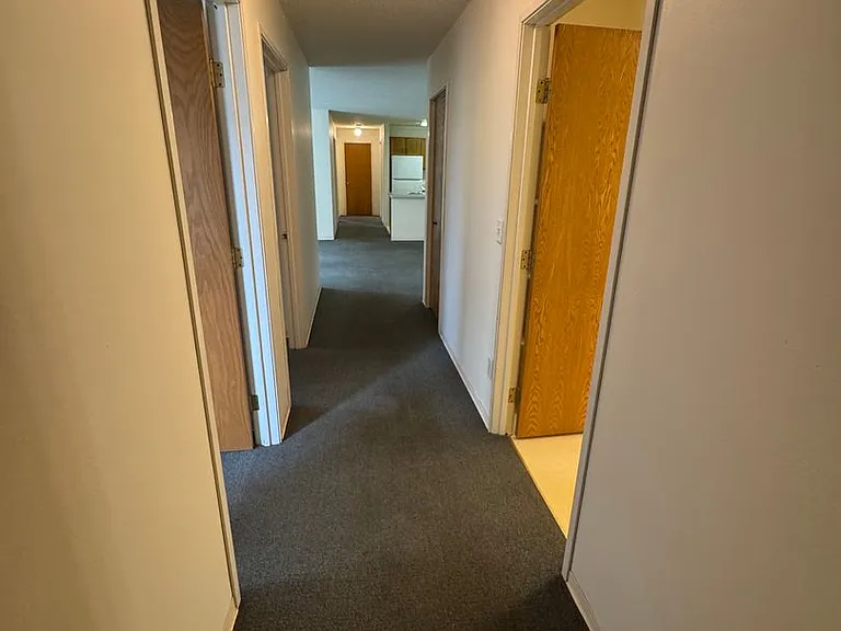 PIONEER BLUFF APARTMENTS — Photo 70
