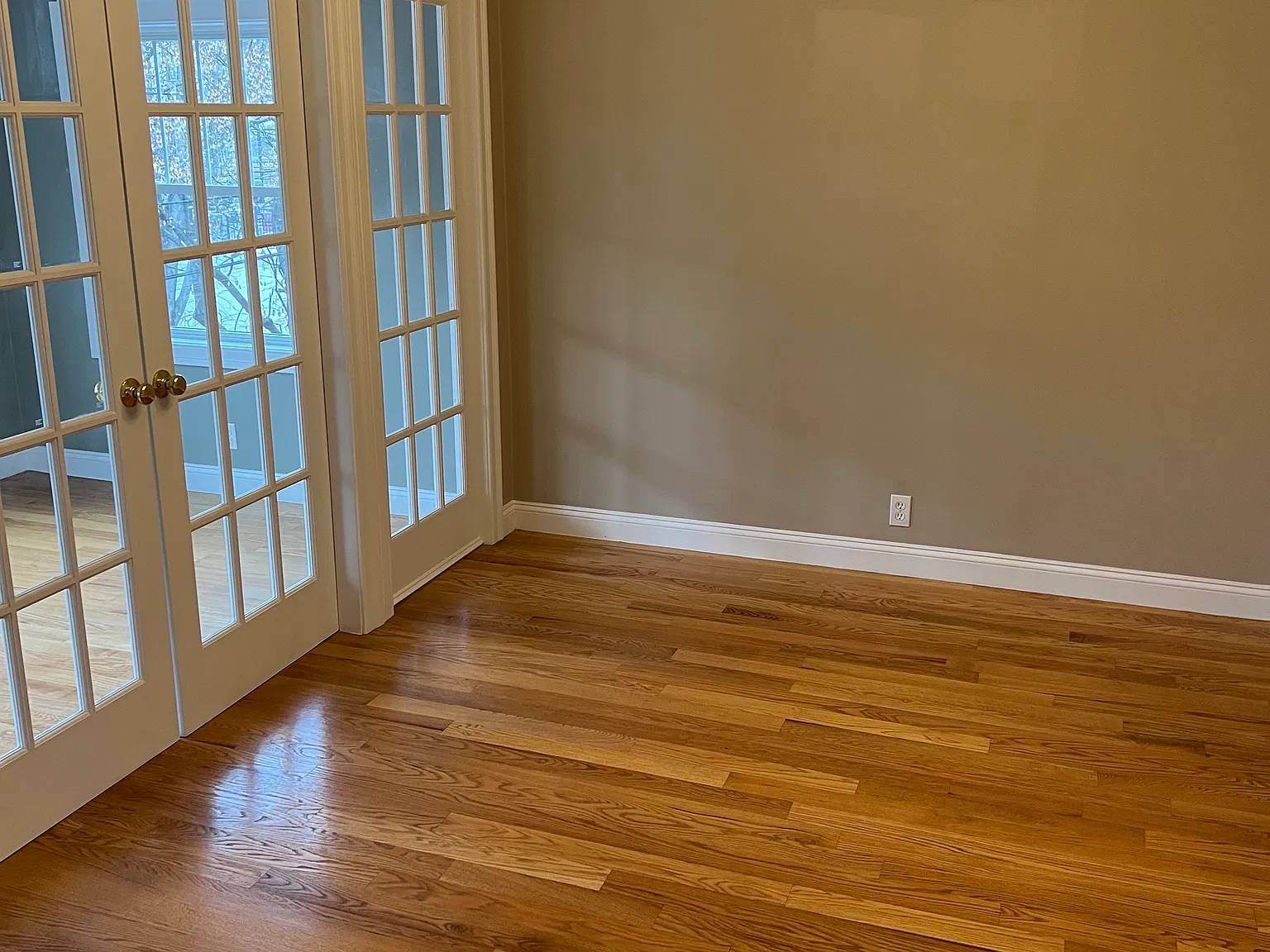 3 bed, $3,000 — Photo 4