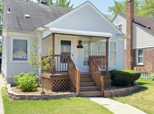 1079 Cambridge Rd, Berkley, MI 48072