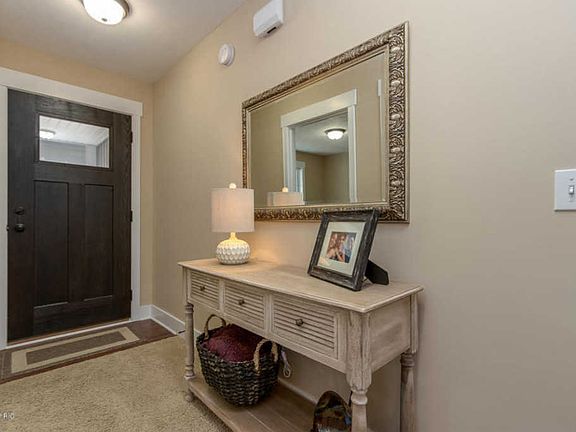 3rd image of 7464 Hometown Ct SE #17