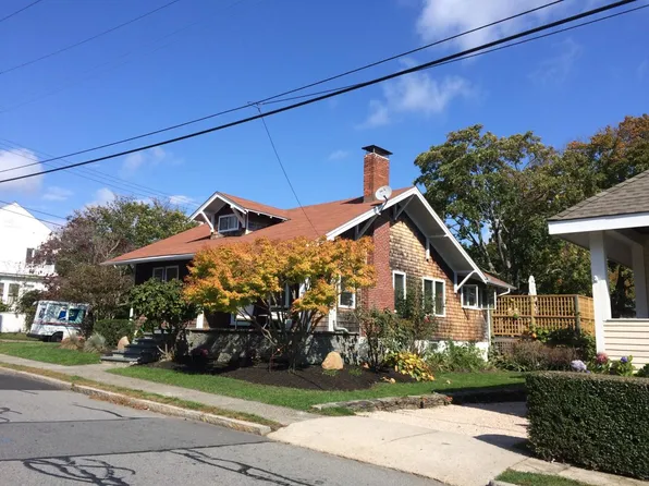(undisclosed Address), Newport, RI 02840
