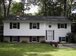 618 Cedarwood Ln, Crownsville, MD